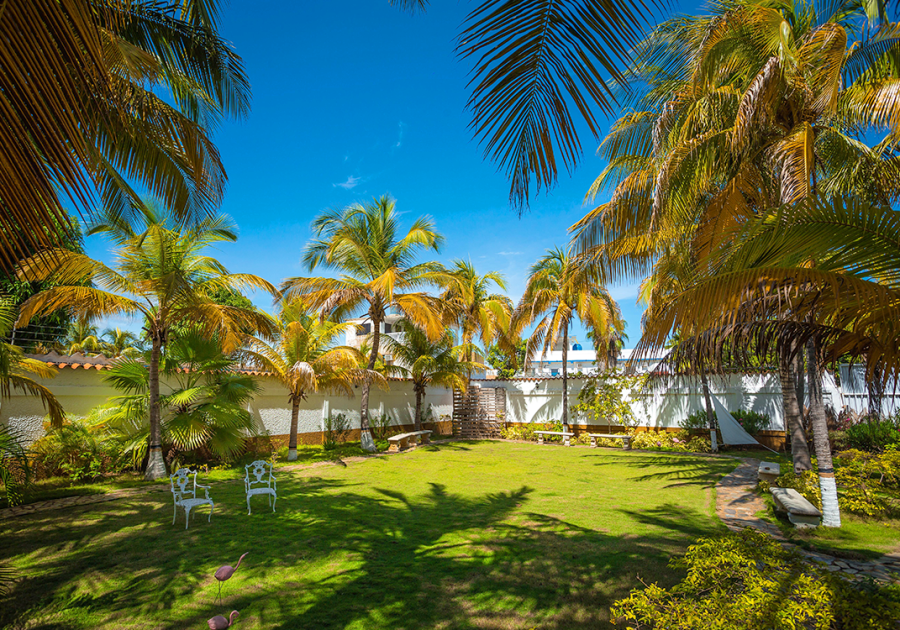 hotel-villa-marina-suites-chichiriviche-areas-green-relax