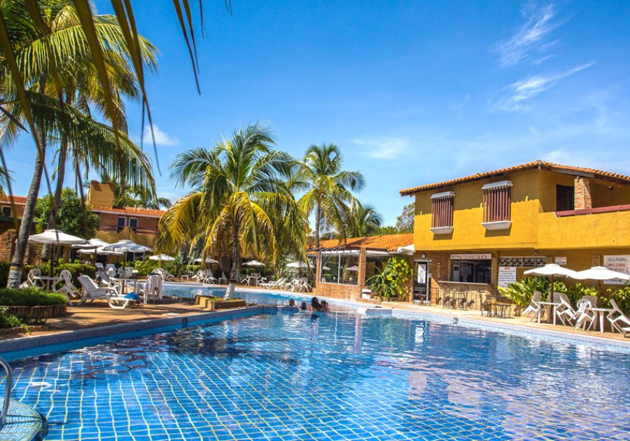 hotel-villa-marina-suites-chichiriviche-pool-vacation