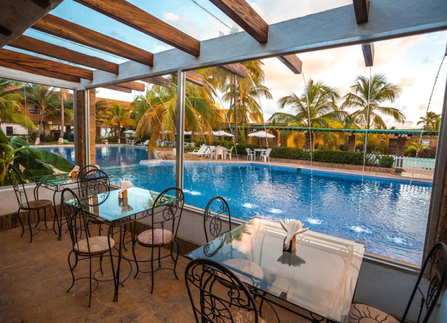 hotel-villa-marina-suites-restaurant-food-bar-3