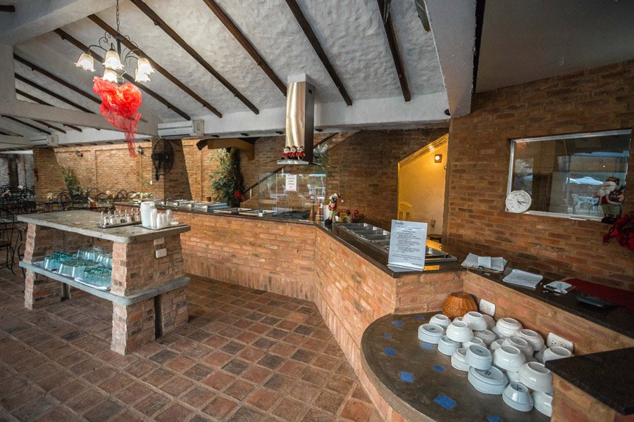 hotel-villa-marina-suites-restaurant-food-bar-4